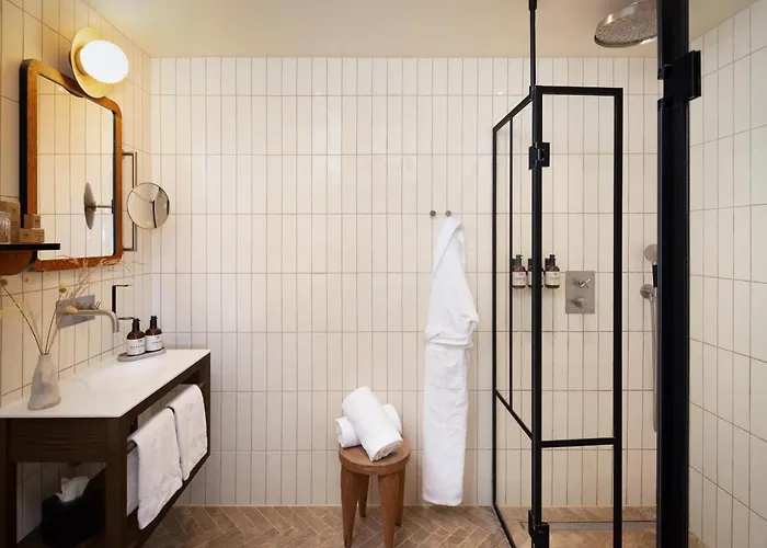 Hotel Nh Grand Joanne 4*