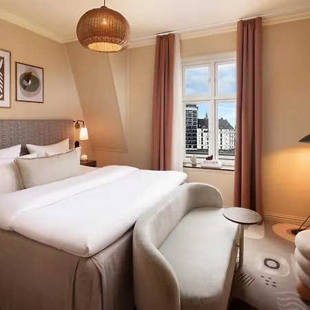 Hotel Nh Grand Joanne 4*