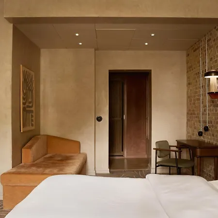 Nh Grand Joanne Hotel