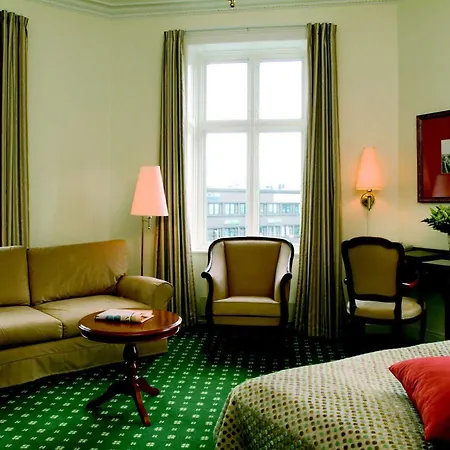 Nh Grand Joanne Hotel 4*