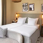 Отель Nh Grand Joanne 4*