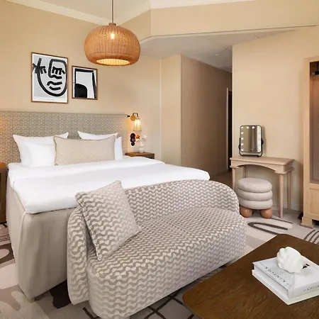 Nh Grand Joanne Otel 4*