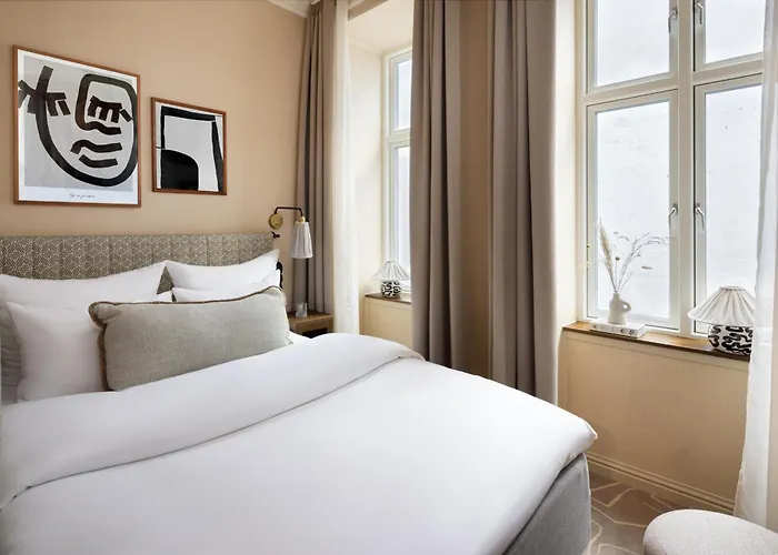 Hotel Nh Grand Joanne 4*