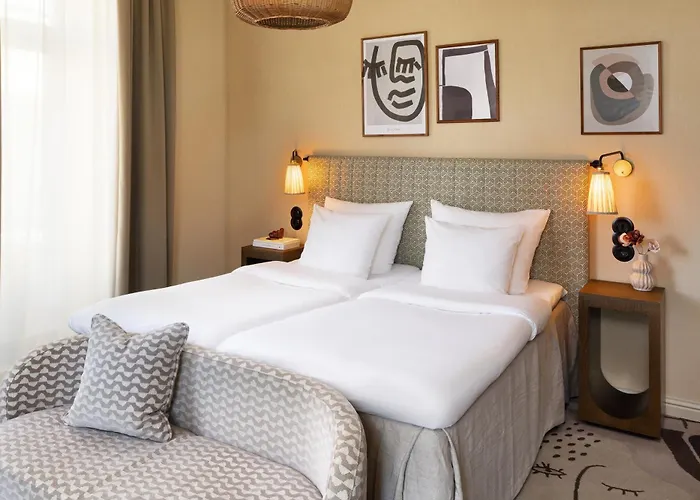 Hotel Nh Grand Joanne 4*