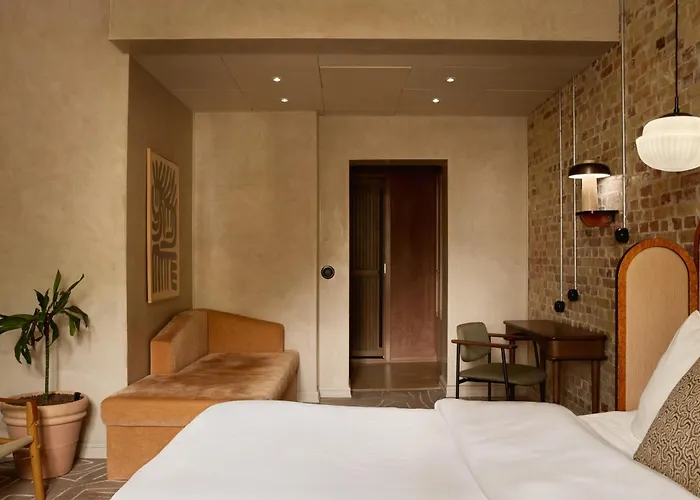 Nh Grand Joanne Hotel