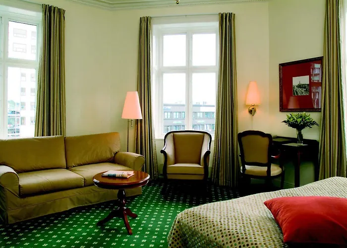 Nh Grand Joanne Hotel 4*